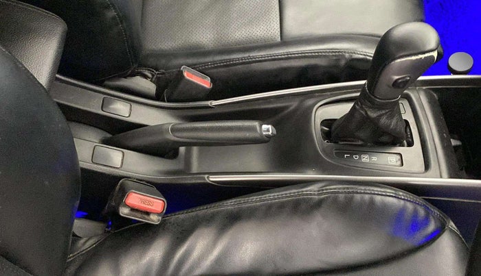 2019 Maruti Baleno ZETA CVT PETROL 1.2, Petrol, Automatic, 48,324 km, Gear Lever