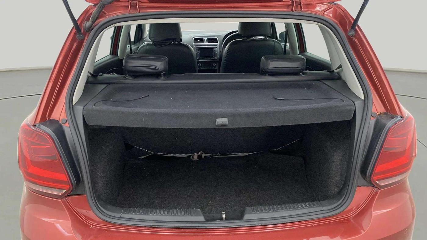 2020 Volkswagen Polo HIGHLINE PLUS 1.0L TSI, Petrol, Manual, 66,668 km, Boot Inside