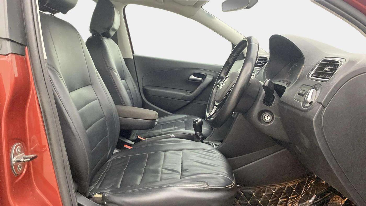 2020 Volkswagen Polo HIGHLINE PLUS 1.0L TSI, Petrol, Manual, 66,668 km, Right Side Front Door Cabin
