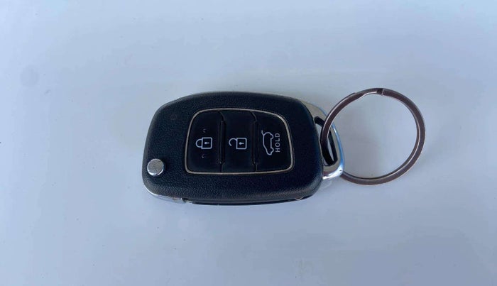 2021 Hyundai VENUE SX 1.5 CRDI, Diesel, Manual, 82,427 km, Key Close Up
