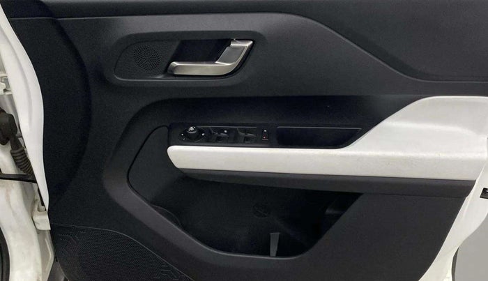 2022 Tata PUNCH CREATIVE  AMT, Petrol, Automatic, 12,026 km, Driver Side Door Panels Control