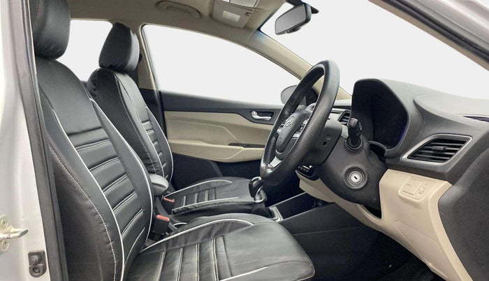 2018 Hyundai Verna 1.6 VTVT SX, Petrol, Manual, 48,630 km, Right Side Front Door Cabin