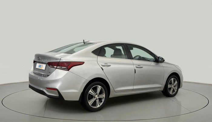 2018 Hyundai Verna 1.6 VTVT SX, Petrol, Manual, 48,630 km, Right Back Diagonal