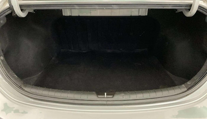 2018 Hyundai Verna 1.6 VTVT SX, Petrol, Manual, 48,630 km, Boot Open Zoomed View