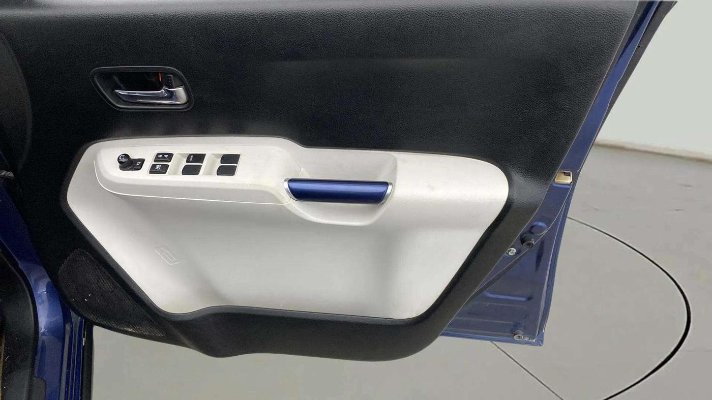 2020 Maruti IGNIS ZETA 1.2, Petrol, Manual, 23,788 km, Driver Side Door Panels Control