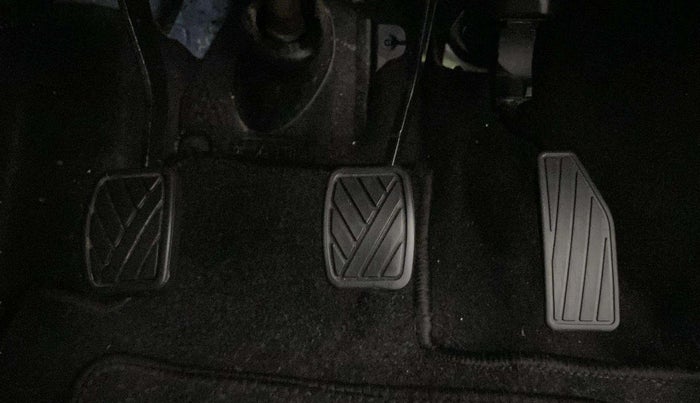 2020 Maruti IGNIS ZETA 1.2, Petrol, Manual, 23,788 km, Pedals