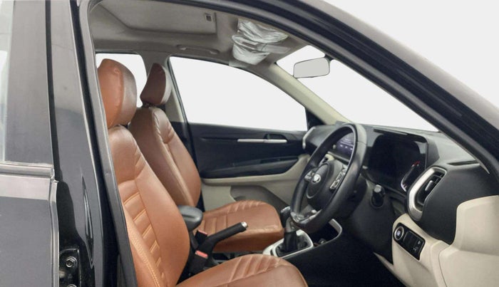 2020 KIA SONET HTX 1.0 IMT, Petrol, Manual, 31,900 km, Right Side Front Door Cabin
