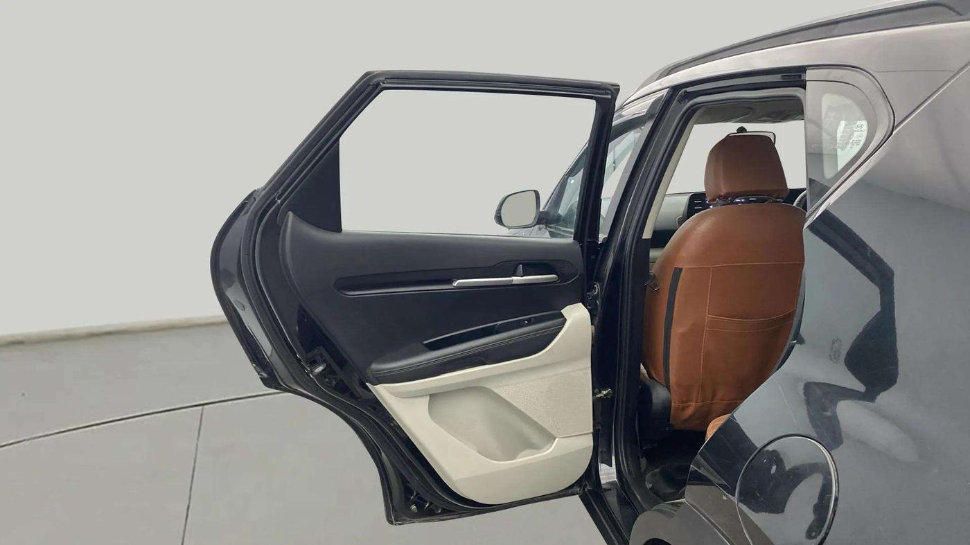 2020 KIA SONET HTX 1.0 IMT, Petrol, Manual, 31,900 km, LHS Rear Door