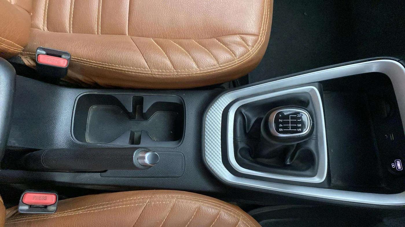 2020 KIA SONET HTX 1.0 IMT, Petrol, Manual, 31,900 km, Gear Lever