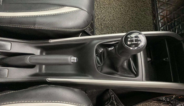 2017 Maruti Baleno ALPHA PETROL 1.2, Petrol, Manual, 67,182 km, Gear Lever