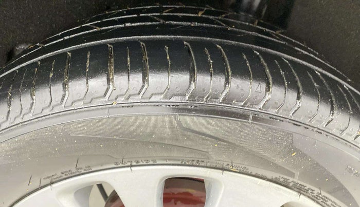 2017 Maruti Baleno ALPHA PETROL 1.2, Petrol, Manual, 67,182 km, Left Rear Tyre Tread