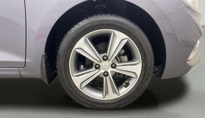 2019 Hyundai Verna 1.6 VTVT SX (O) AT, Petrol, Automatic, 33,280 km, Right Front Wheel
