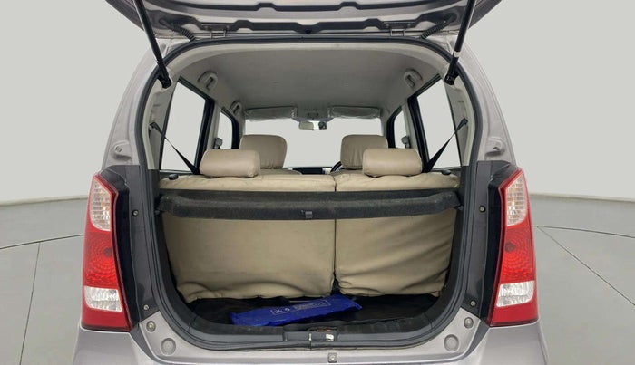 2017 Maruti Wagon R 1.0 VXI (O) AMT, Petrol, Automatic, 49,532 km, Boot Inside