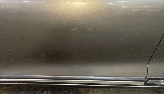 2020 Maruti Ertiga ZXI SHVS, Petrol, Manual, 74,250 km, Front passenger door - Paint minor damage