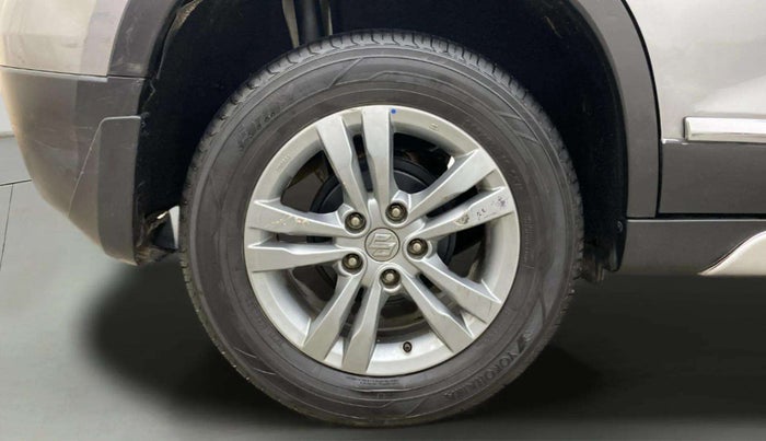 2016 Maruti Vitara Brezza ZDI PLUS, Diesel, Manual, 79,674 km, Right Rear Wheel