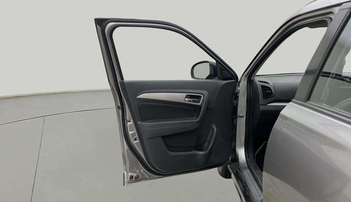 2016 Maruti Vitara Brezza ZDI PLUS, Diesel, Manual, 79,674 km, LHS Front Door