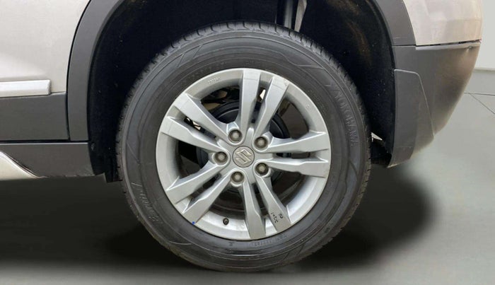 2016 Maruti Vitara Brezza ZDI PLUS, Diesel, Manual, 79,674 km, Left Rear Wheel