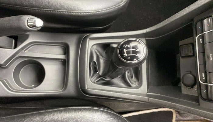 2016 Maruti Vitara Brezza ZDI PLUS, Diesel, Manual, 79,674 km, Gear Lever
