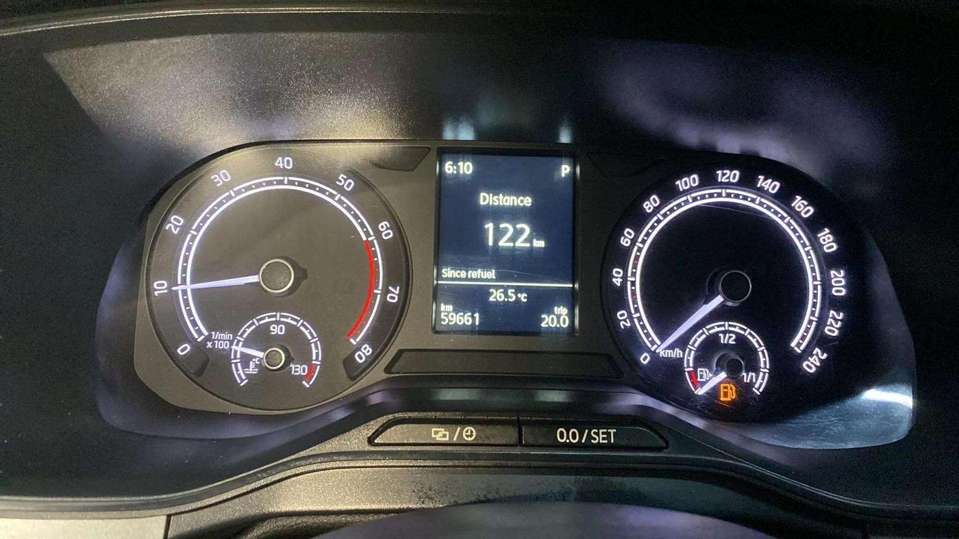 2022 Skoda KUSHAQ AMBITION 1.0L TSI AT, Petrol, Automatic, 59,676 km, Odometer Image