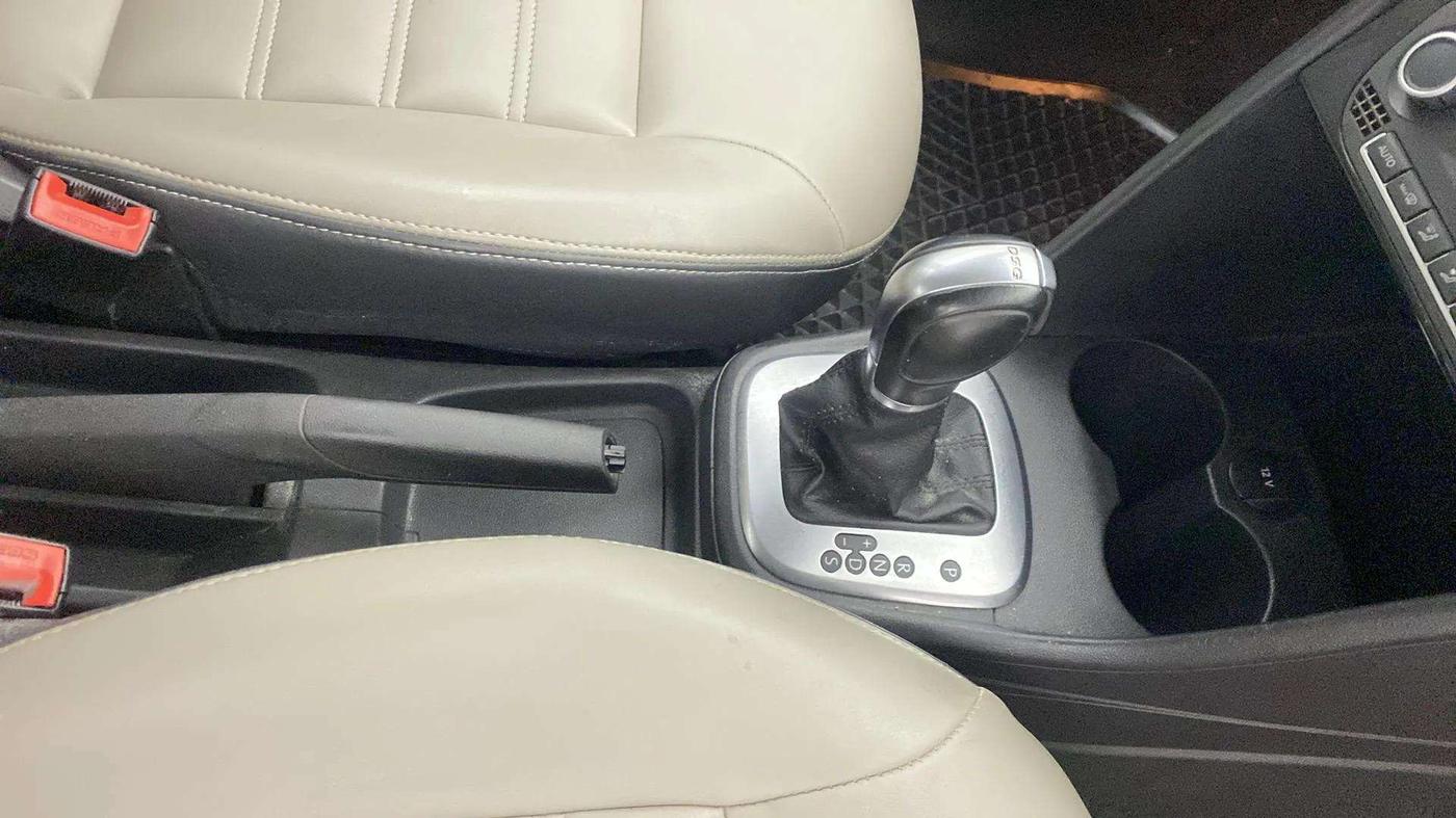 2018 Volkswagen Polo GT TSI AT, Petrol, Automatic, 59,689 km, Gear Lever