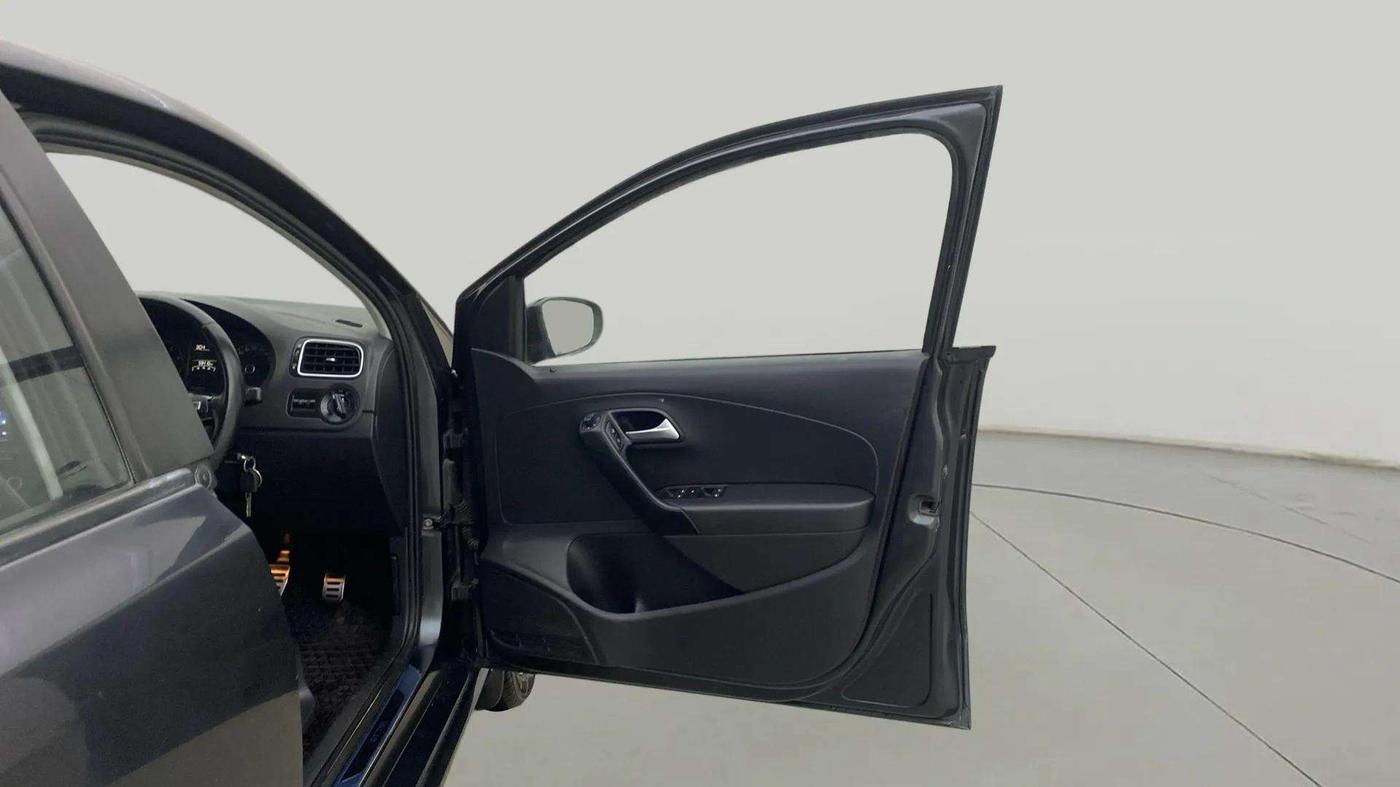 2018 Volkswagen Polo GT TSI AT, Petrol, Automatic, 59,689 km, RHS Front Door