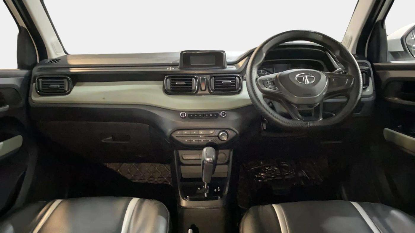 2022 Tata PUNCH ADVENTURE AMT, Petrol, Automatic, 24,836 km, Dashboard