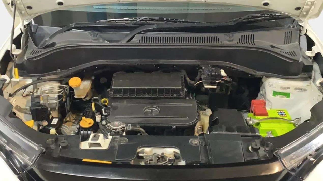 2022 Tata PUNCH ADVENTURE AMT, Petrol, Automatic, 24,836 km, Open Bonet