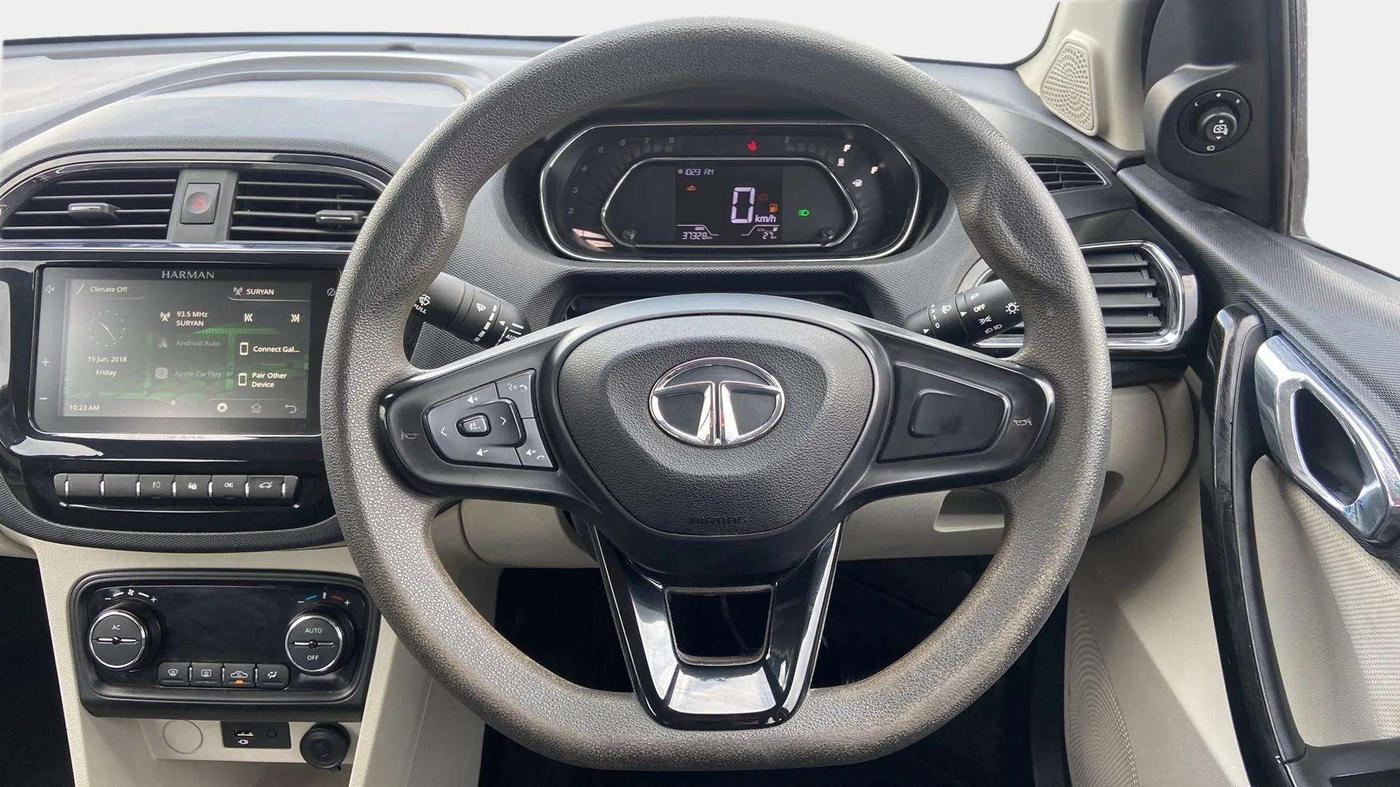 2022 Tata TIGOR XZ PLUS CNG, CNG, Manual, 37,380 km, Steering Wheel Close Up