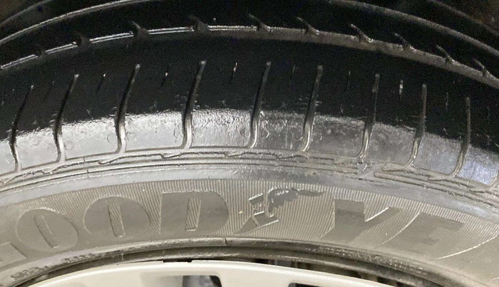 2016 Maruti Ciaz VXI+, Petrol, Manual, 56,080 km, Right Rear Tyre Tread