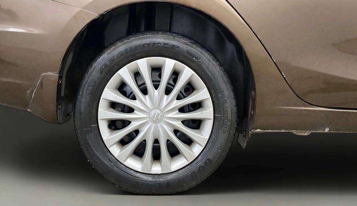 2016 Maruti Ciaz VXI+, Petrol, Manual, 56,080 km, Right Rear Wheel