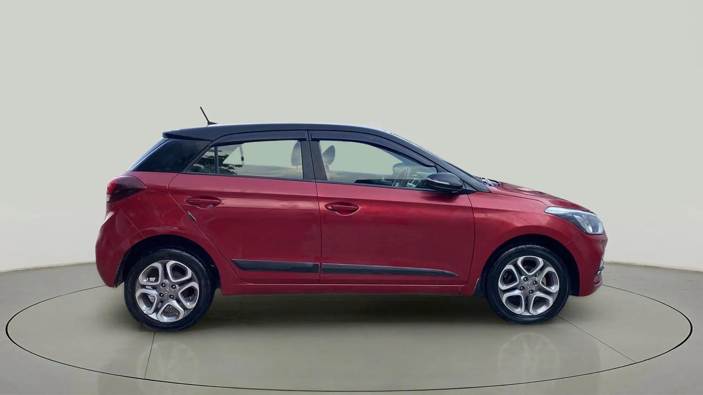 2020 Hyundai Elite i20 SPORTZ PLUS 1.2 DUAL TONE, Petrol, Manual, 60,370 km, Right Side View