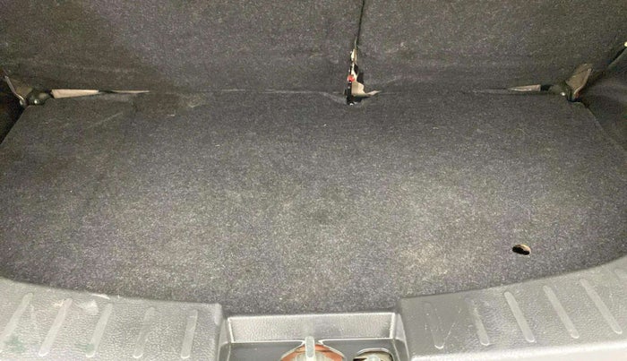 2018 Maruti Wagon R 1.0 VXI AMT, Petrol, Automatic, 74,498 km, Boot Inside