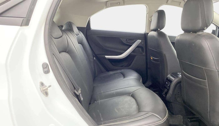 2023 Tata NEXON XMA SUNROOF DIESEL, Diesel, Automatic, 24,135 km, Right Side Rear Door Cabin