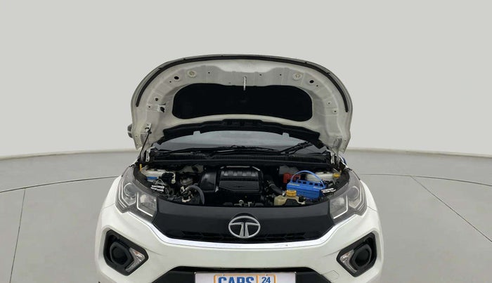 2023 Tata NEXON XMA SUNROOF DIESEL, Diesel, Automatic, 24,135 km, Open Bonet