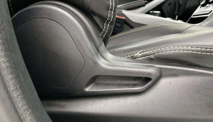 2023 Tata NEXON XMA SUNROOF DIESEL, Diesel, Automatic, 24,135 km, Driver Side Adjustment Panel