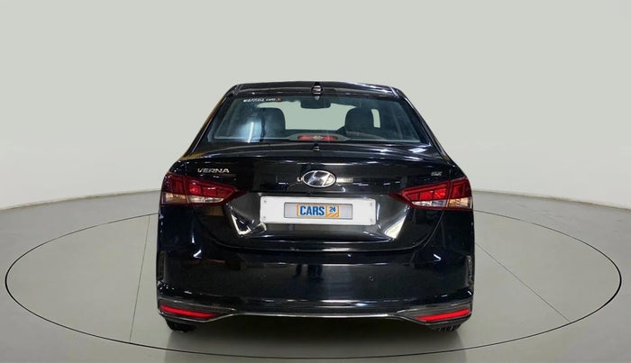 2022 Hyundai Verna SX 1.5 VTVT, Petrol, Manual, 25,449 km, Back/Rear