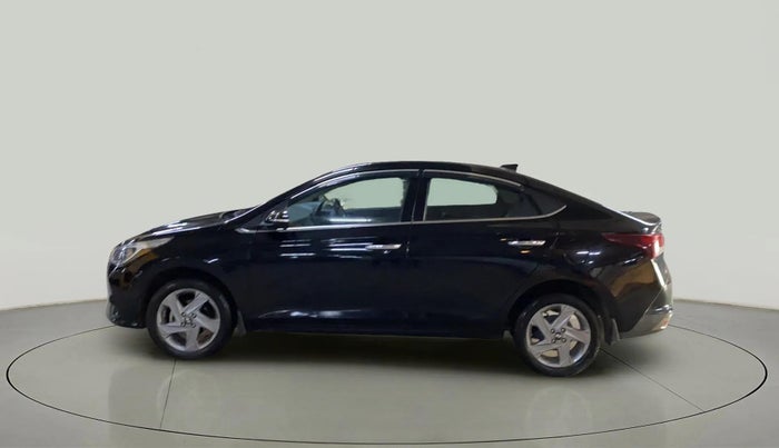 2022 Hyundai Verna SX 1.5 VTVT, Petrol, Manual, 25,449 km, Left Side