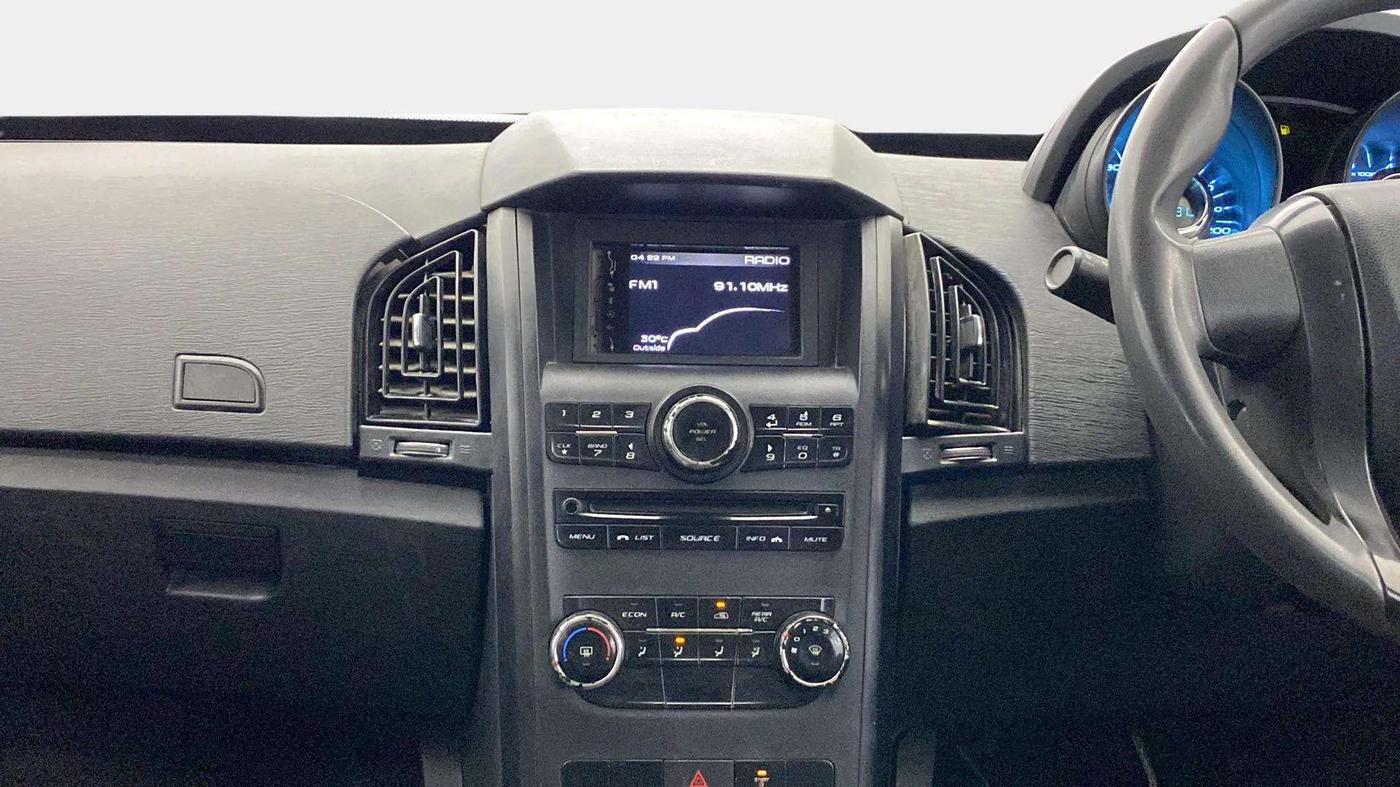 2020 Mahindra XUV500 W5, Diesel, Manual, 97,972 km, Air Conditioner