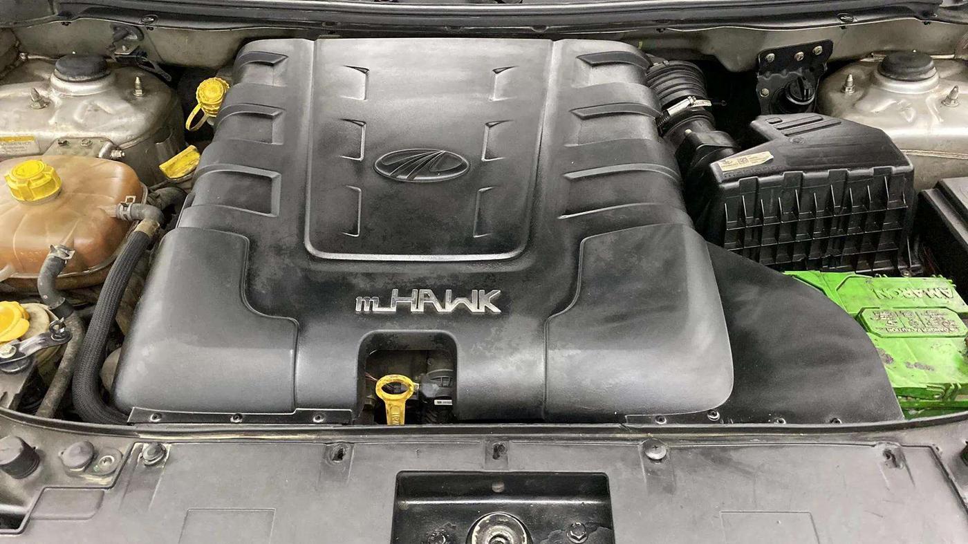 2020 Mahindra XUV500 W5, Diesel, Manual, 97,972 km, Engine View