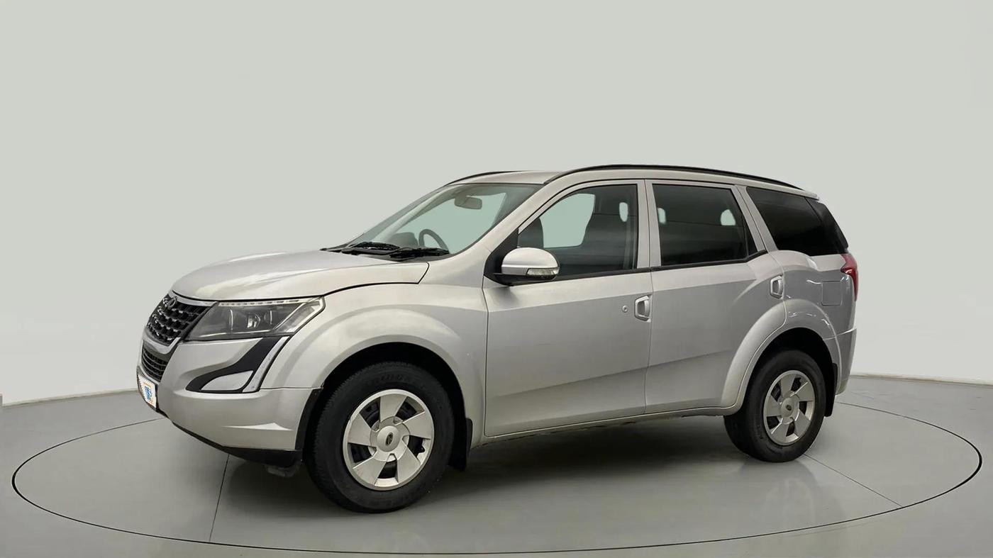 2020 Mahindra XUV500 W5, Diesel, Manual, 97,972 km, Left Front Diagonal