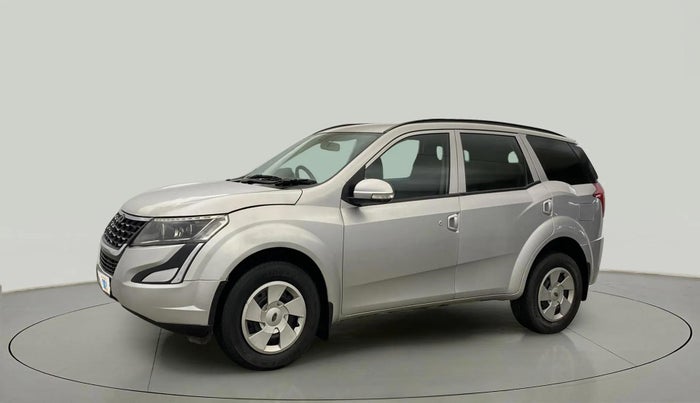 2020 Mahindra XUV500 W5, Diesel, Manual, 97,179 km, Left Front Diagonal