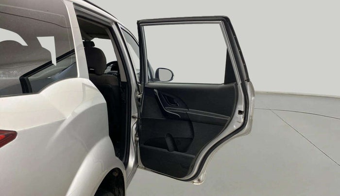 2020 Mahindra XUV500 W5, Diesel, Manual, 97,179 km, RHS Rear Door