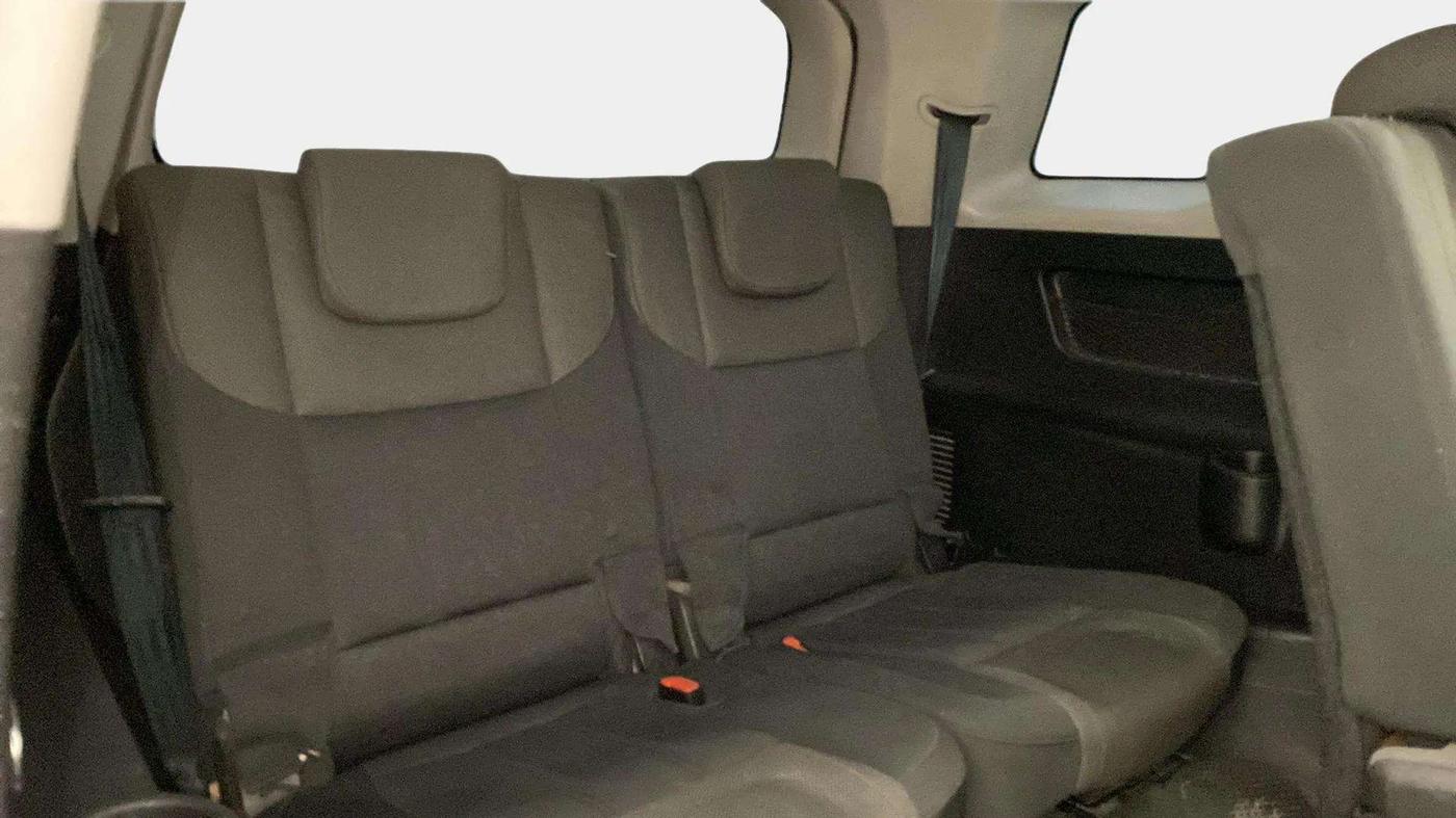 2020 Mahindra XUV500 W5, Diesel, Manual, 97,972 km, Third Seat Row ( optional )