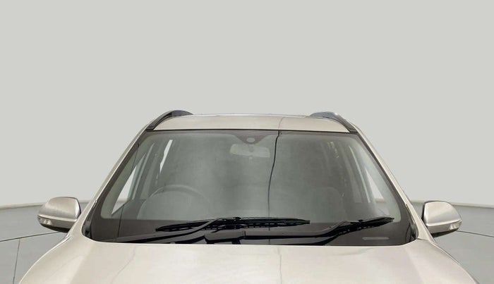 2020 Mahindra XUV500 W5, Diesel, Manual, 97,179 km, Front Windshield
