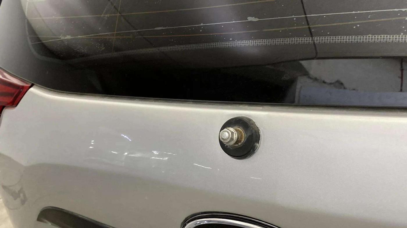 2020 Mahindra XUV500 W5, Diesel, Manual, 97,972 km, Rear Wiper
