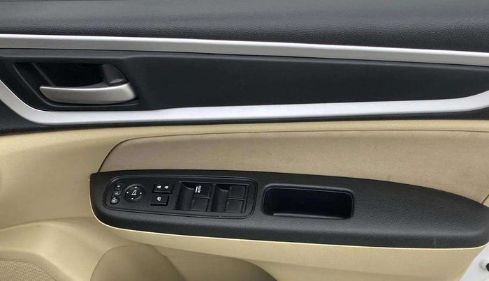 2023 Honda Amaze 1.2L I-VTEC VX CVT, Petrol, Automatic, 2,791 km, Driver Side Door Panels Control