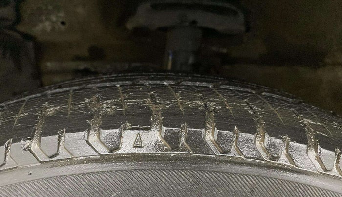 2021 Maruti Swift Dzire TOUR S-CNG, CNG, Manual, 82,132 km, Left Front Tyre Tread