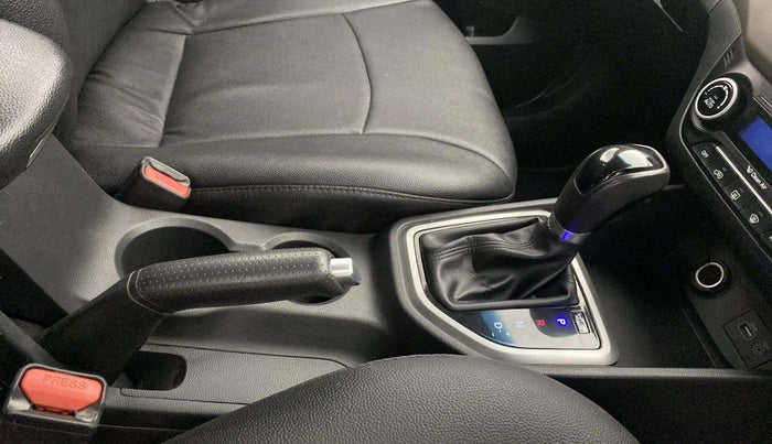 2016 Hyundai Creta SX PLUS AT 1.6 PETROL, Petrol, Automatic, 45,928 km, Gear Lever