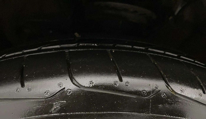 2016 Hyundai Creta SX PLUS AT 1.6 PETROL, Petrol, Automatic, 45,928 km, Left Front Tyre Tread