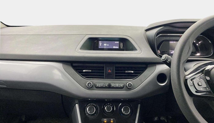 2023 Tata NEXON XM SUNROOF PETROL, Petrol, Manual, 16,382 km, Air Conditioner